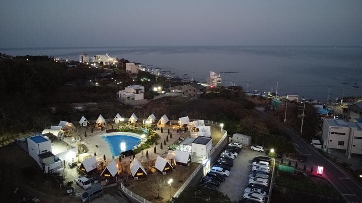 포라카이캠프닉 사진